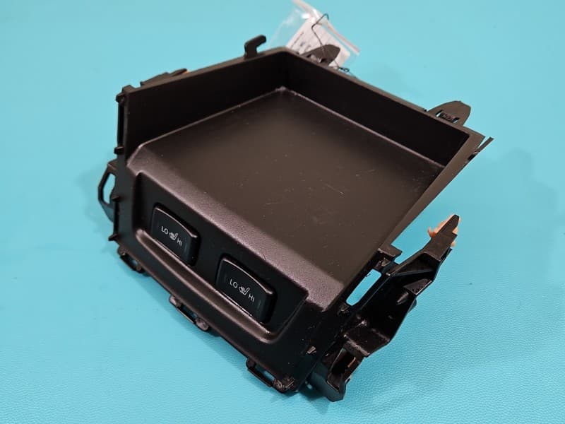 Przełącznik podgrzewania foteli Suzuki Vitara II 15- 73823-54P10