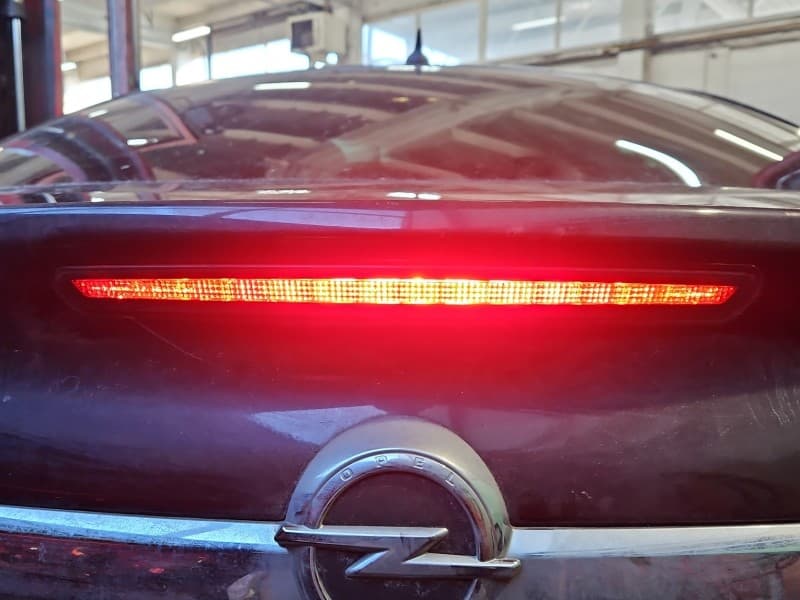 TRZECIE ŚWIATŁO STOP STOPU Opel Insignia A HB 22756339