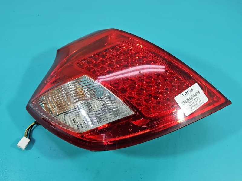 Lampa tył lewa błotnika Kia Ceed I 06- HB EUROPA