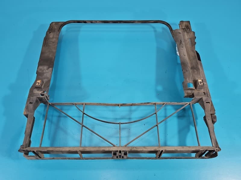 Osłona ZAŚLEPKA PLASTIK OBUDOWA CHŁODNICY BMW X5 E53 17101439105