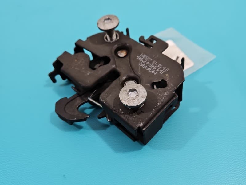 Zamek maski P Jeep Renegade 14- 51954796