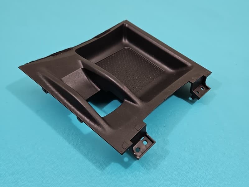Osłona ZAŚLEPKA PLASTIK RAMKA PRZEŁĄCZNIKA RĘCZNEGO Nissan X-trail III T32 13-21 969XC4CC4A