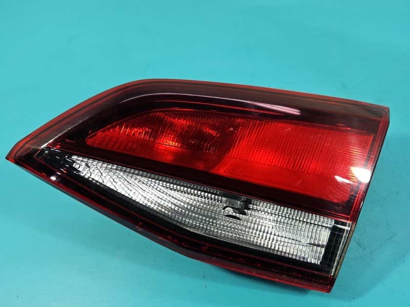 Lampa tył prawa klapy Opel Astra V K kombi EUROPA 39077381