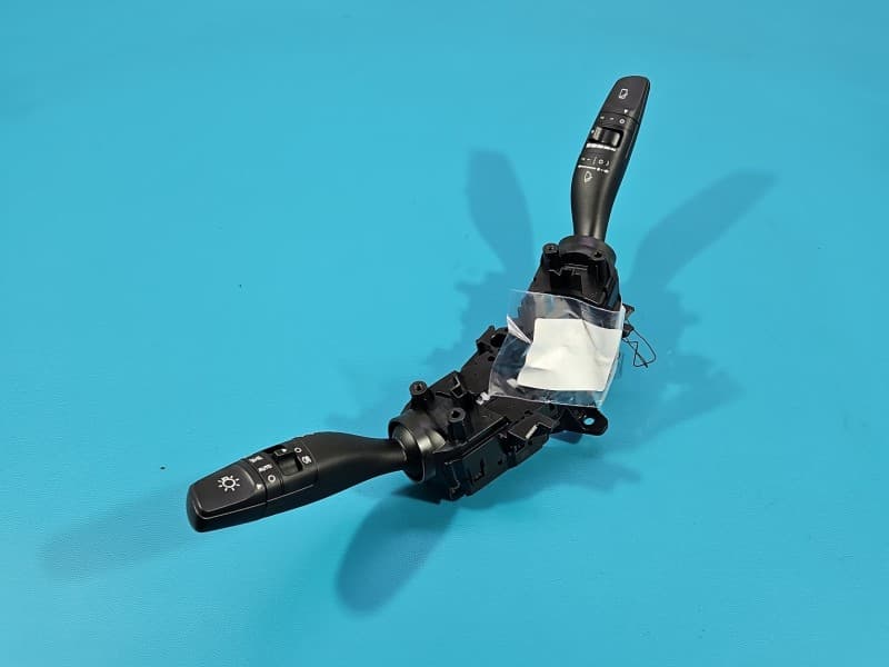 Przełącznik zespolony kia Stonic 17-20 93403-D4852