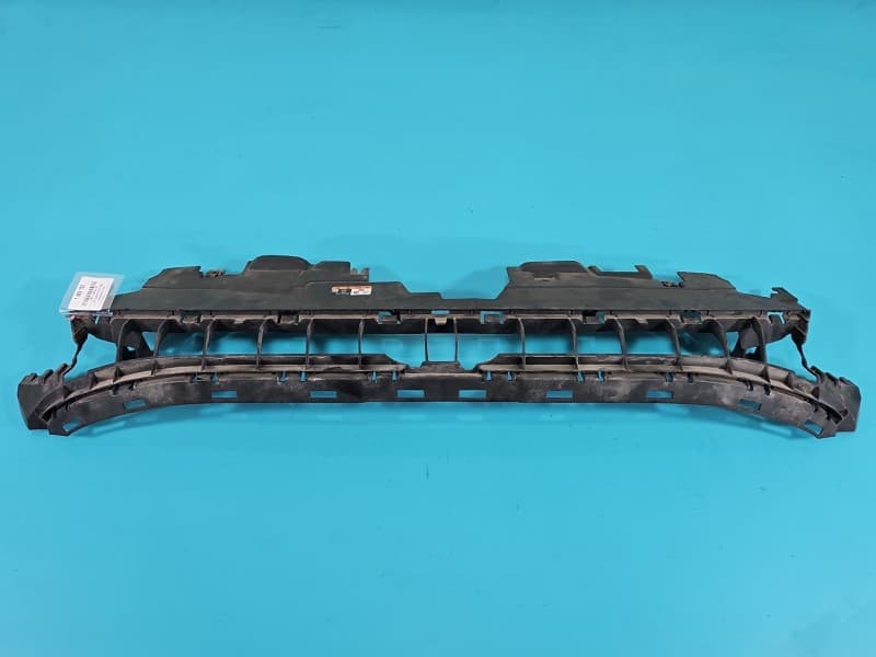 Osłona ZAŚLEPKA PLASTIK pęknięta OSŁONA PASA Ford Fiesta Mk8 H1BB-17E778-A1H