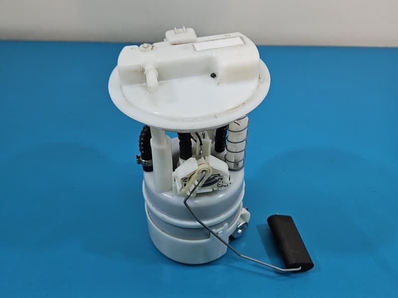 pompka Pompa paliwa Nissan Juke I F15 10-19 1,2 T 4pin