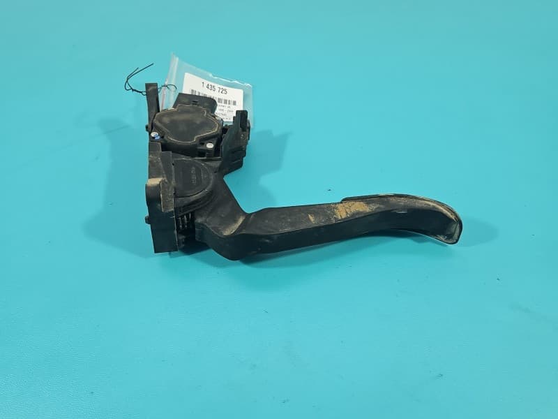 Pedał gazu potencjometr Mercedes Sprinter I 903 2.2 cdi 0281002335 A9013000404
