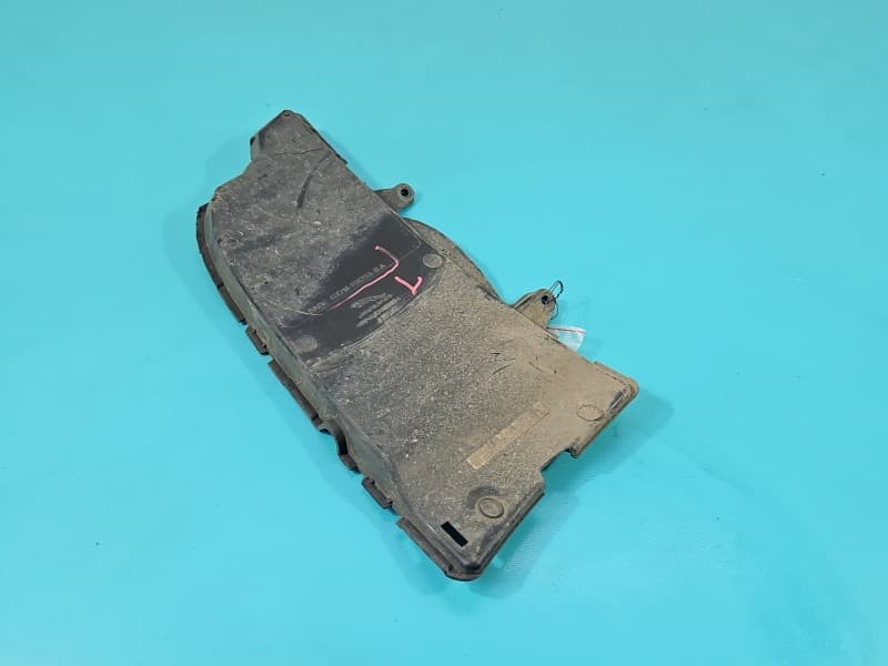 KIEROWNICA Wlot powietrza Jaguar XE X760 2,0d 204DTD GX7M-15K233-BA