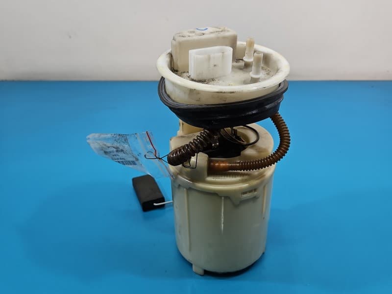 pompka Pompa paliwa Vw Bora 1,6b 1J0919051H 4 pin