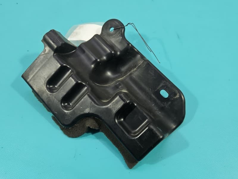 KIEROWNICA Wlot powietrza Suzuki Vitara II 15- 1,4 T 17212-74S0