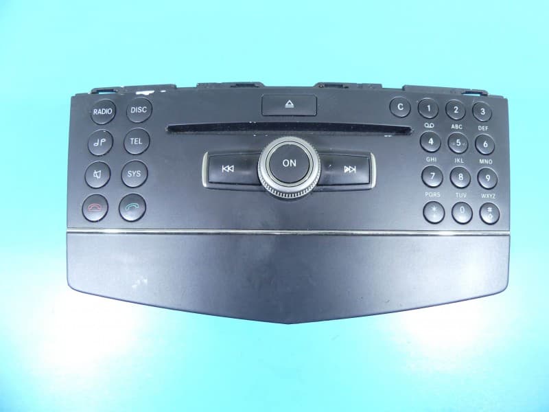 Radio fabryczne Mercedes W204 A2048700196 radioodtwarzacz