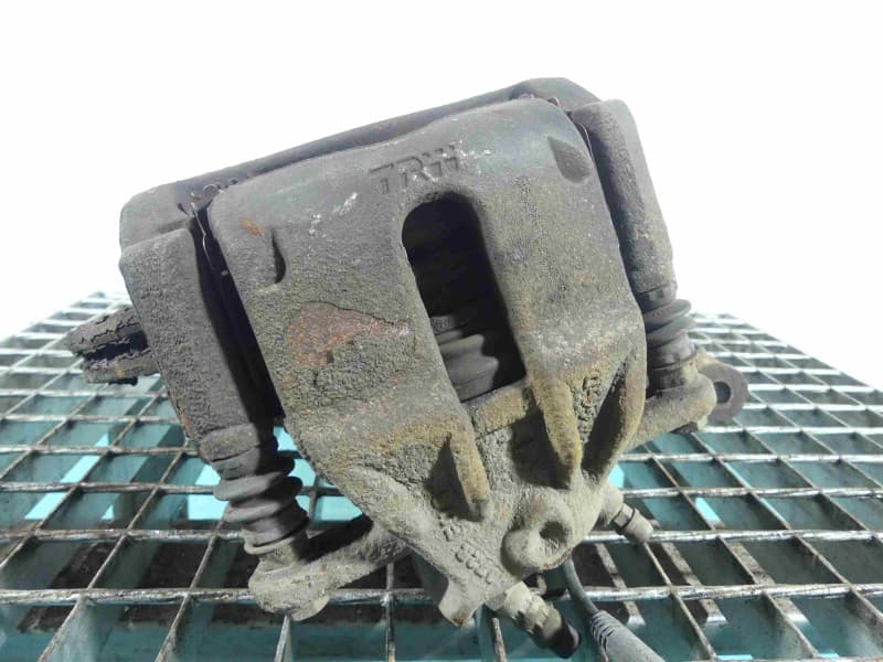 Zacisk przód prawy Renault Clio IV 12-20 1,5 dci