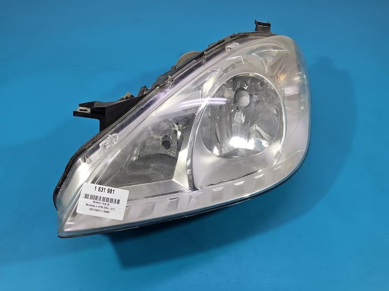 Reflektor lewy lampa przód Mercedes W169 EUROPA A1698205761 030124120100