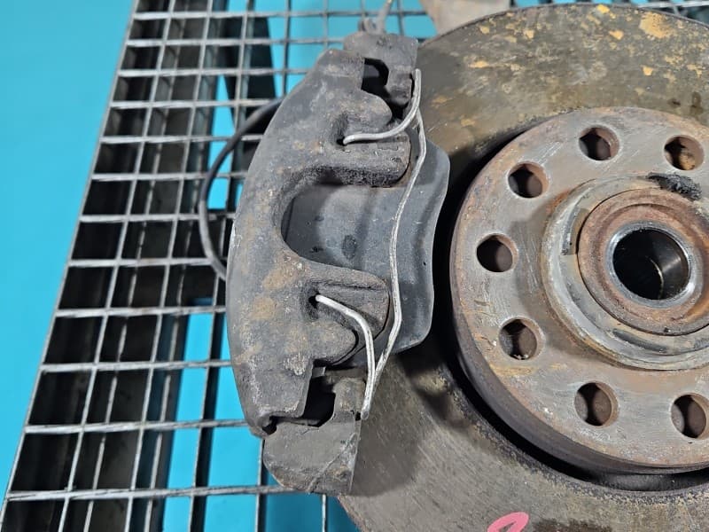 Zacisk przód prawy Vw Passat B5 1,9 tdi