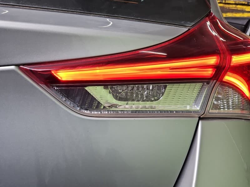 Lampa tył prawa klapy Toyota Auris II HB EUROPA
