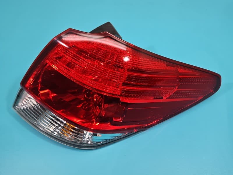 Lampa tył lewa błotnika Subaru Legacy V kombi EUROPA 220-20067
