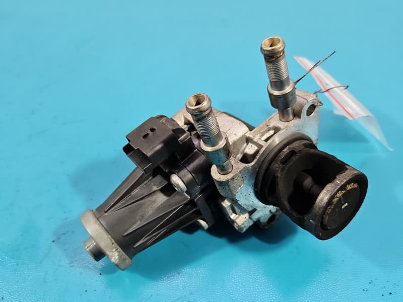 Zawór egr 5PIN Peugeot 5008 II 17-24 1,5 hdi 9829870080