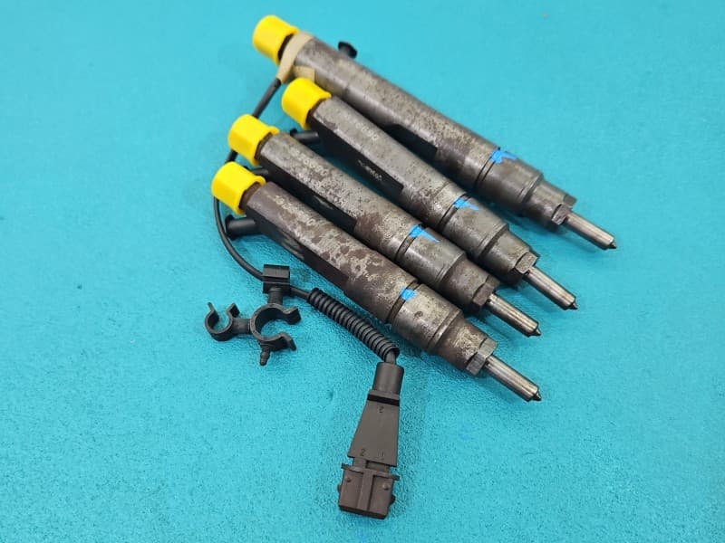 TESTOWANY Komplet wtryskiwaczy Audi A3 8L 1,9 tdi 028130201S KBEL58P142