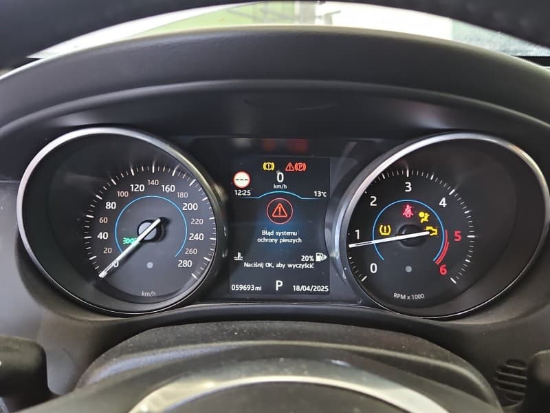 Licznik Jaguar XE X760 2,0d 204DTD HX7310849ED EUROPA