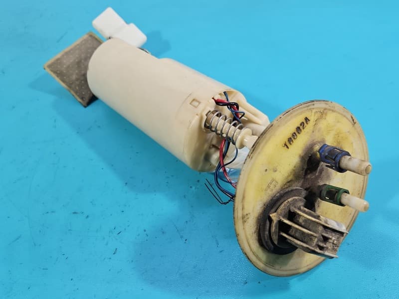pompka Pompa paliwa Chrysler Voyager III 3,3 V6 480901597082E 4809015 .