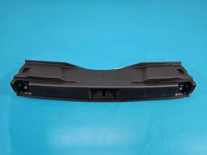 Osłona ZAŚLEPKA PLASTIK pasa tylnego bagażnika Jeep Renegade 14- 735664612