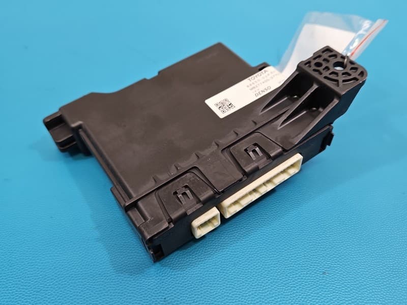 Sterownik moduł KLIMATYZACJI Toyota Corolla E16 E18 13- 88650-02F60 MB277400-3742