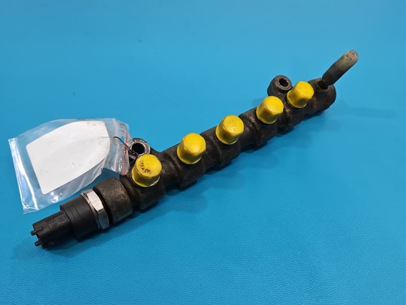 Listwa wtryskowa CZUJNIKI Renault Master II 2,5 dci 0445214079 0281002568
