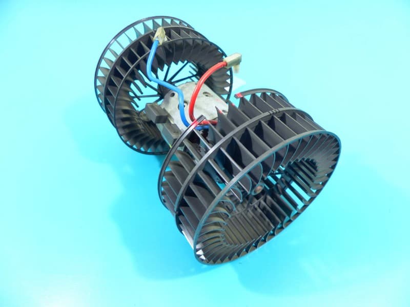 Dmuchawa nawiewu wentylator Bmw e38 europa 8391809