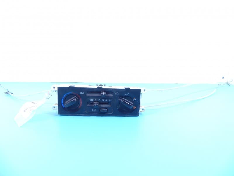 Konsola panel nawiewu Subaru Forester I SF