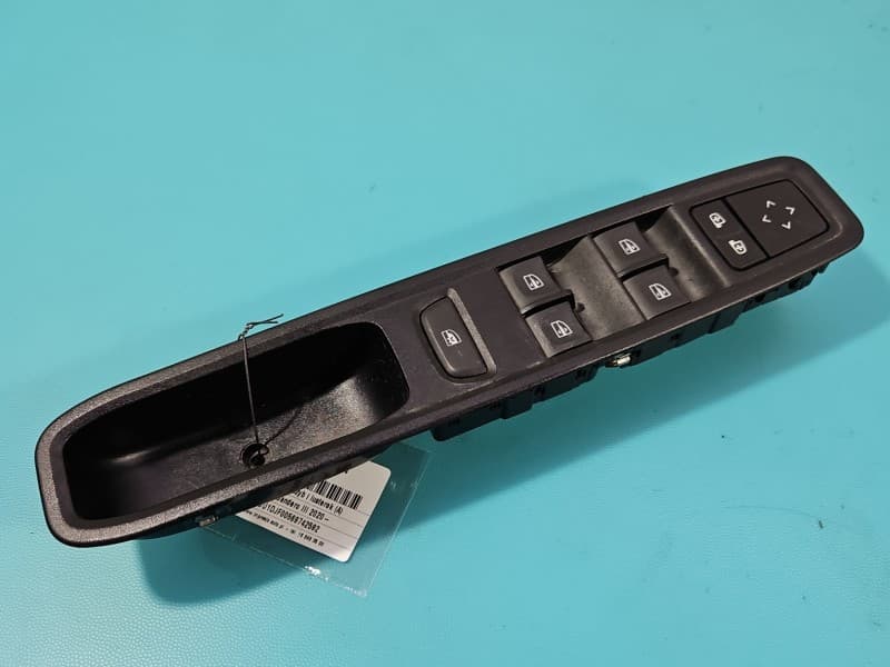 Przełącznik szyb Dacia Sandero III 20- 4X Szyba EU 809611146R 254113300R 254112588R