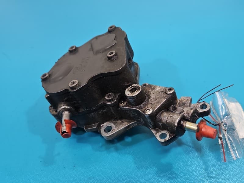 Pompa vacum Vw Sharan I 1,9 tdi 038145209A
