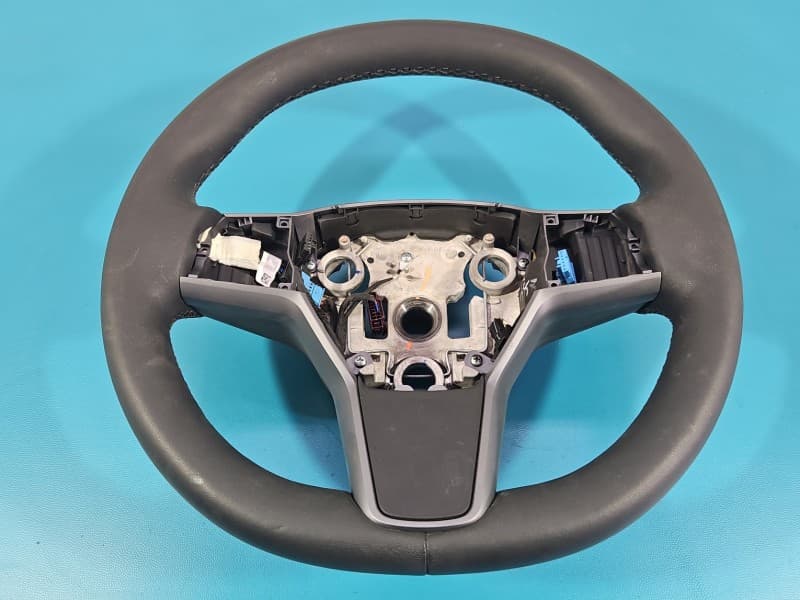 Kierownica Tesla Model Y 1626599-00-C