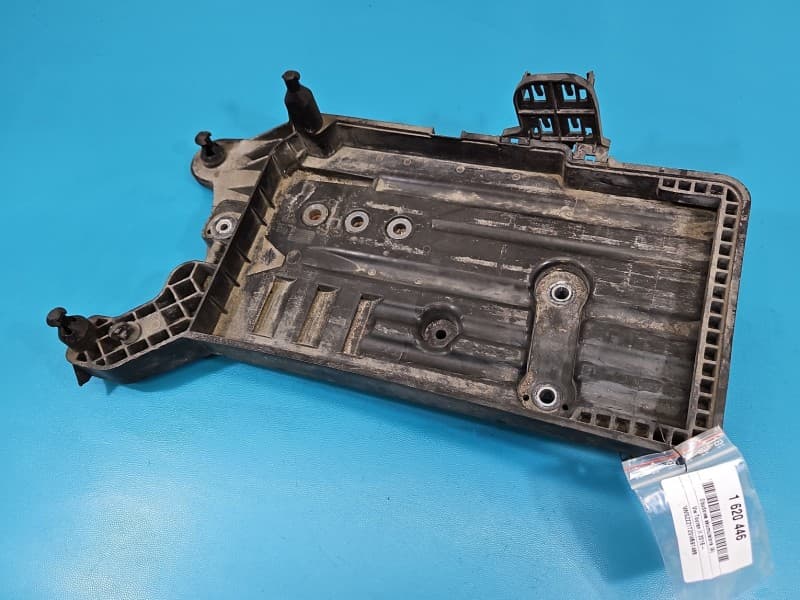 Obudowa akumulatora podstawa Vw Touran II 2,0 tdi DFE 5QF915331A