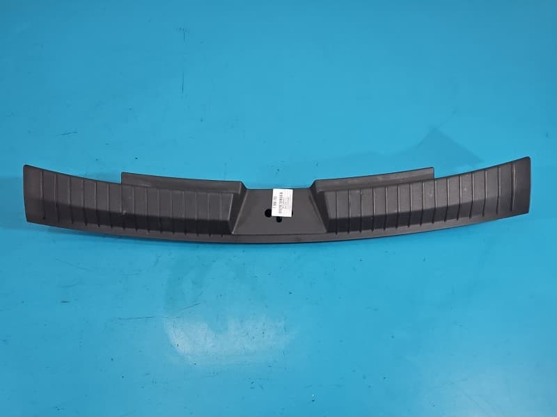 Osłona ZAŚLEPKA PLASTIK PROGU BAGAŻNIKA Dacia Duster III 24- 849208318R