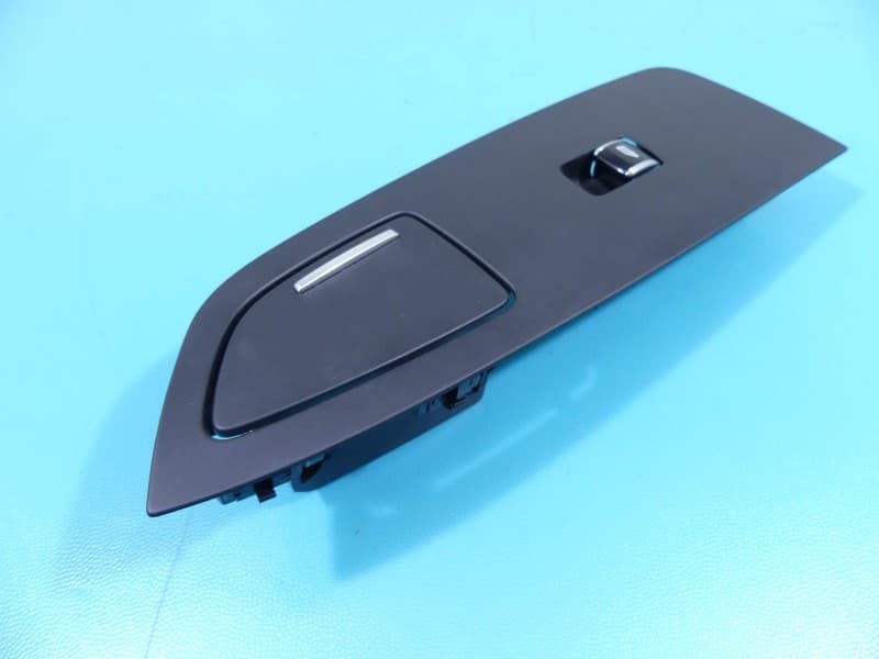Przełącznik szyb Volvo S90 II 16- Tył Lewy EU 31415515