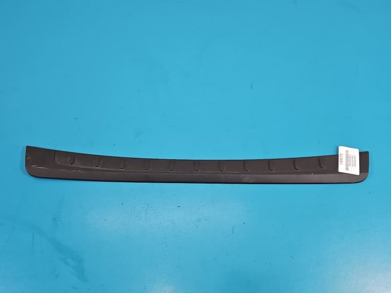 Osłona ZAŚLEPKA PLASTIK listwa zderzaka tył Toyota Yaris IV PW178-0D100
