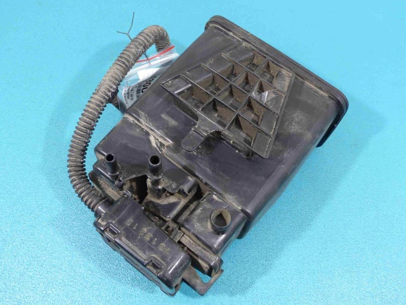 Filtr węglowy Opel Astra IV J 1,6 16v wiel 13315675