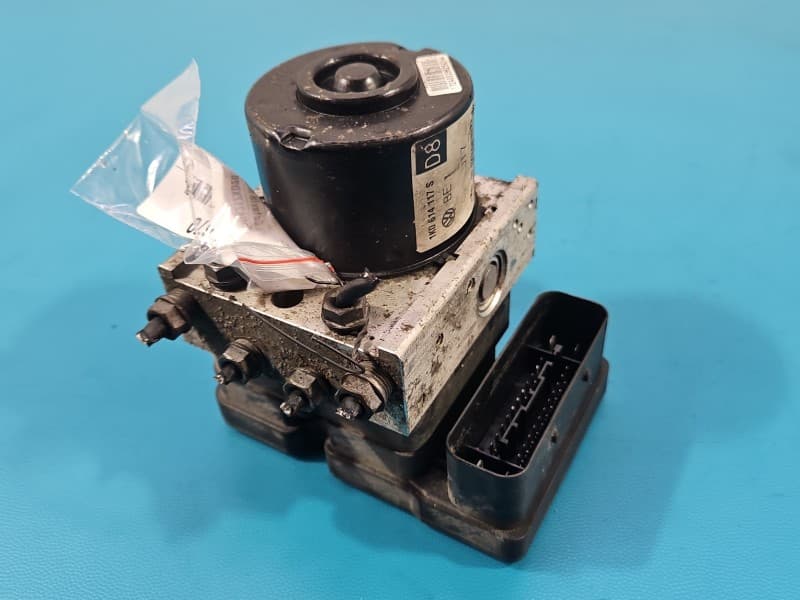 Pompa abs Skoda Octavia II 1,6 8V 1K0907379AK 1K0614117S