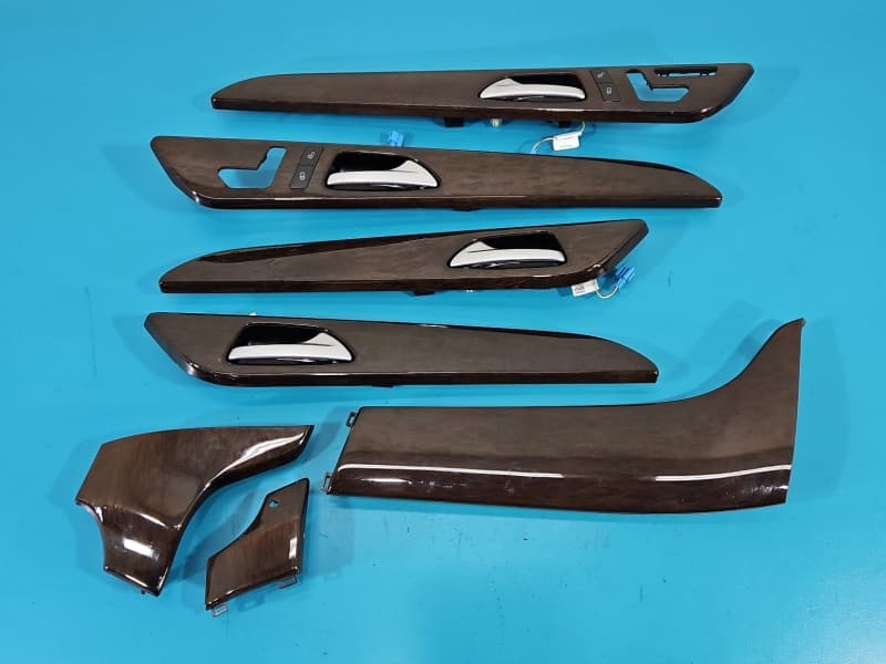 Listwa dekor deski Mercedes ML W166 A166730222 A1667600661 A1667600651 A1667300122 A1667200222 A1667600561 A1667202122 A1666801171 A1666801071 A1666801271 6el PRAWY TYŁ A1667300222 A1667600661 A1667600651 + LEWY TYŁ A1667300122 A1667600661 A1667200222 + LEWY PRZÓD A1667600561 A1667202122 + A1666801171 + A1666801071 + A1666801271