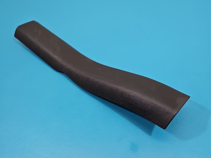 Osłona ZAŚLEPKA PLASTIK TYŁ PRAWA PROGU Ford Edge II FT4BR13244