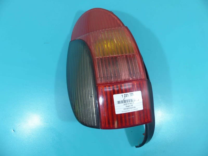 Lampa tył lewa błotnika Peugeot 306 kombi EUROPA