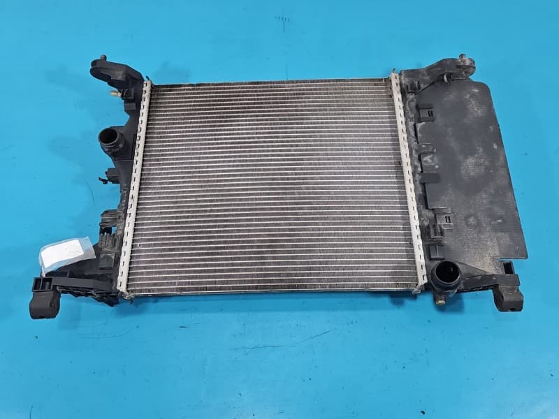 Chłodnica wody Opel Meriva B 1,4 16V 13283244
