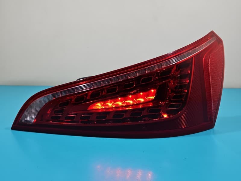 Lampa tył prawa błotnika AUDI Q5 8R 08- HB EUROPA 8R0945094A