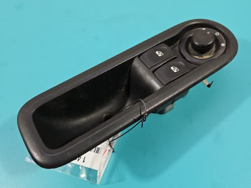 Przełącznik szyb Renault Twingo II 2x szyba EU 254009494R