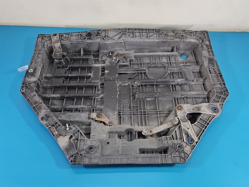 Wkład styropian bagażnika koła zapasowego Renault Megane IV 745144694R
