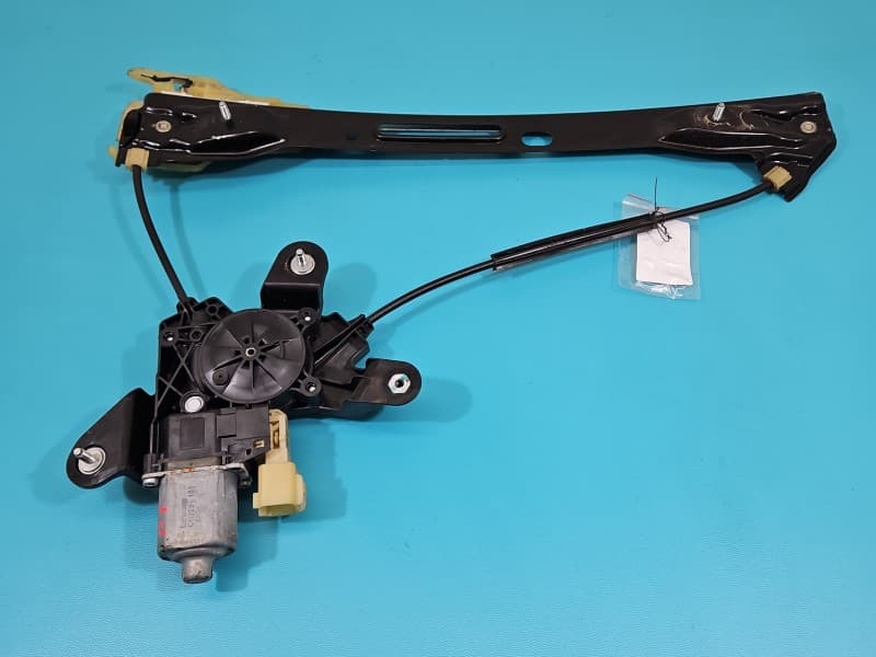 Podnośnik tył prawy SZYBY WINDA 0130822833 6pin Ford Fusion USA 12-20 sedan