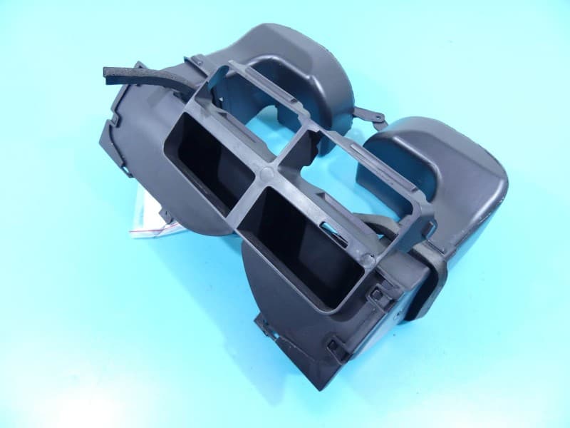 KIEROWNICA Wlot powietrza Jeep Renegade 14- 1,4 T 51956235 51952032