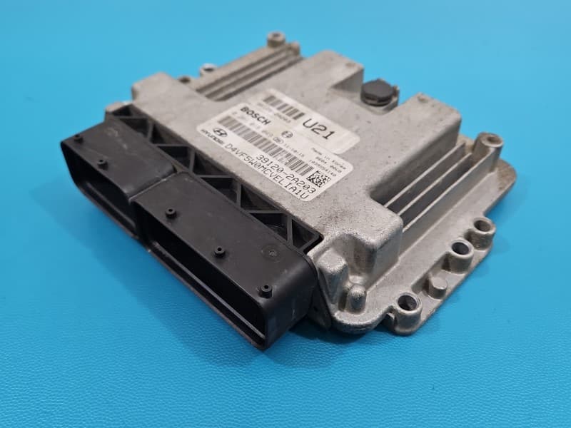 Komputer Sterownik silnika Hyundai I40 1,7 crdi 0281018049 39120-2A203