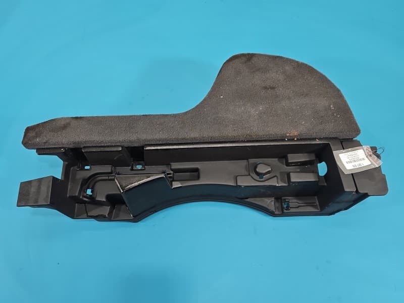 Osłona ZAŚLEPKA PLASTIK Prawy tył BAGAŻNIKA INFINITI QX50 84975