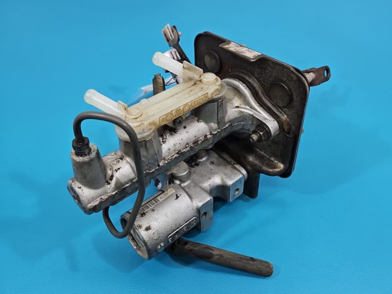 Pompa hamulcowa LEXUS RX II 03-08 3,3 V6 3MZ 138110-10420 138010-10450